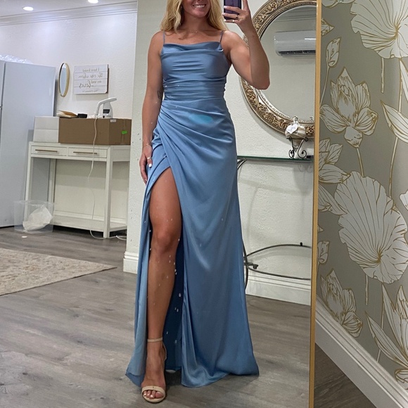 Bridesmaid/ Prom Dress - Picture 1 of 5
